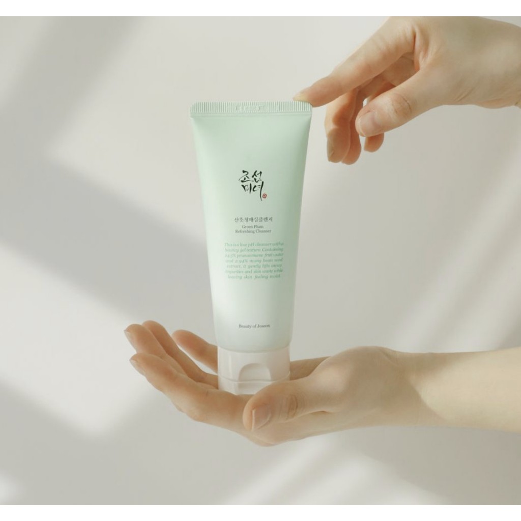 Sữa Rửa Mặt Tươi Mát Mận Xanh PH Thấp Cấp ẩm sâu Beauty Of Joseon Green Plum Refreshing Cleanser 100ML