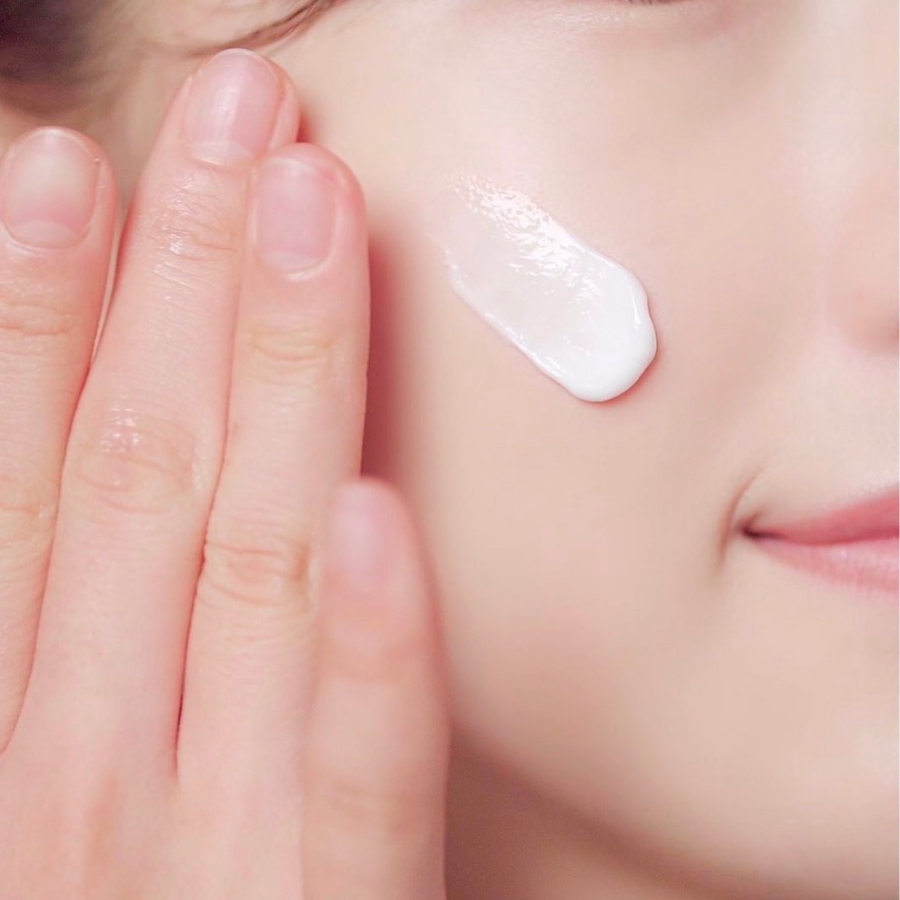 Sữa dưỡng ẩm dịu nhẹ cho da Illiyoon Ceramide Ato Lotion 334ml, 600ml