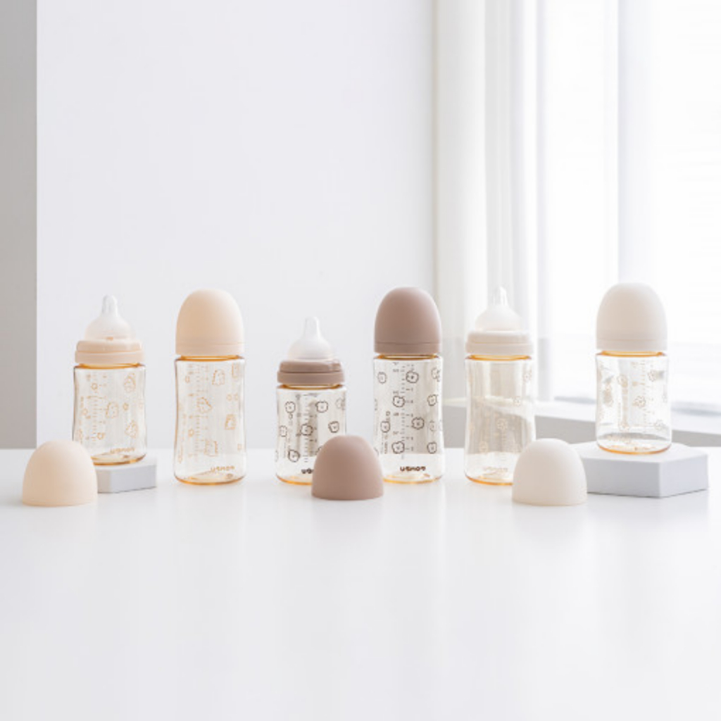 Bình sữa UBMOM họa tiết Signature 200ml/280ml