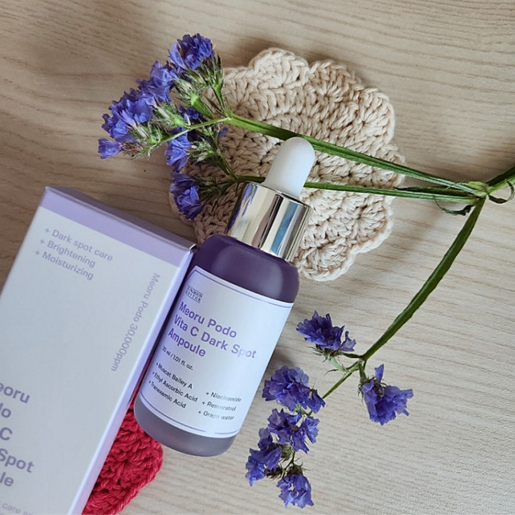 Tinh Chất Biên Tập Viên sungboon meoru podo vita c Đốm Đen 30ml