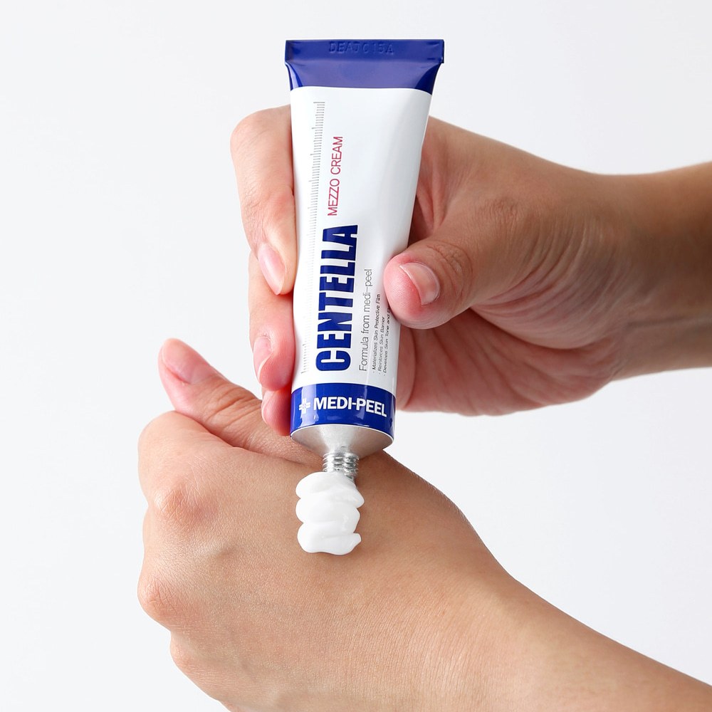 Kem Dưỡng Phục Hồi Chuyên Sâu Cho Da Mụn Medi-Peel Centella Mezzo Cream 30ml