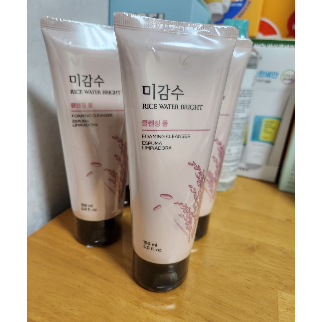 Sữa Rửa Mặt Làm Sáng Da THE FACE SHOP Rice Water Bright Facial Foaming Cleanser 150ml