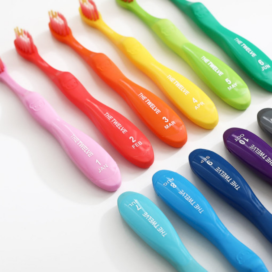 Set kem đánh răng, 12 bàn chải đánh răng The Twelve cho trẻ Hàn Quốc