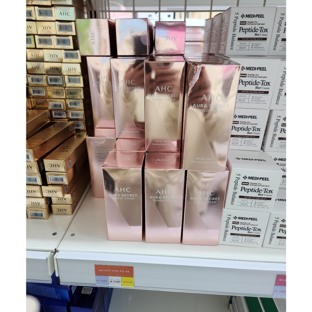 KEM DƯỠNG TRẮNG DA NÂNG TÔNG AHC AURA SECRET TONE UP CREAM SPF30/PA++