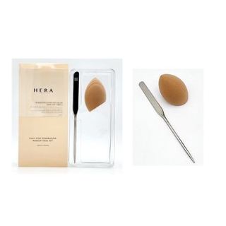 HERA Bộ Cọ Trang Điểm (Thìa + Mút Trang Điểm)