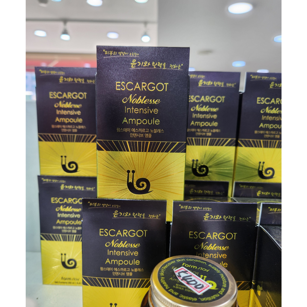 Tinh chất cô đặc farm Farm Stay Escargot Noblesse Intensive 250ml