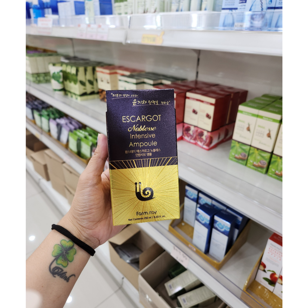Tinh chất cô đặc farm Farm Stay Escargot Noblesse Intensive 250ml