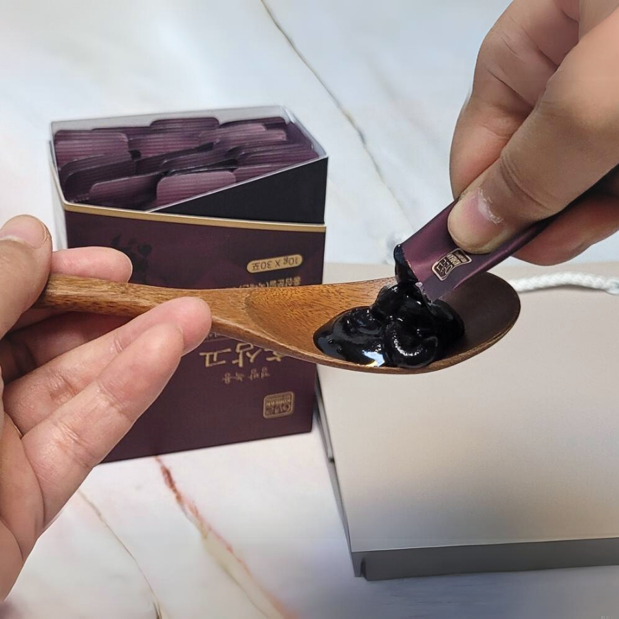 Hộp cao hồng sâm nhung hươu Kyungbang 10g x 30 gói + túi quà tặng