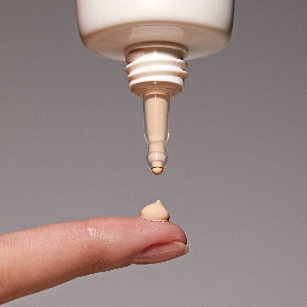 ★Áo Thun Thiết Kế Mới Năng Động Thời Trang★ Earfit Kem Nâng Tông Da Chống Tia uv spf 50 + pa + + +