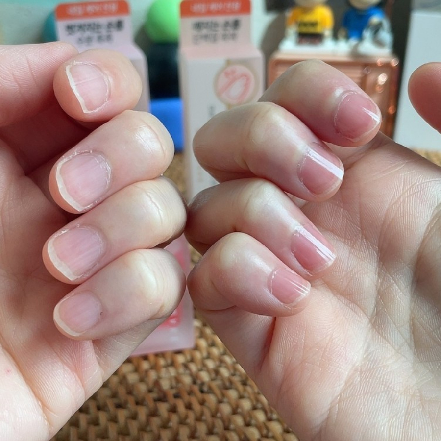 Bộ dưỡng, chắm sóc móng Wakemake Nail Care Pink Nutrient Line 8ml