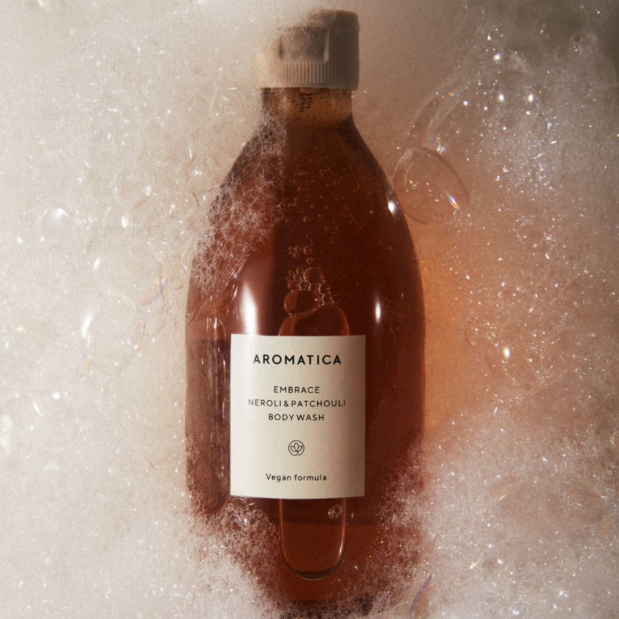 Sữa tắm thuần chay chiết xuất hoa cam Aromatica Embrace Body Wash Neroli & Patchouli 500ml