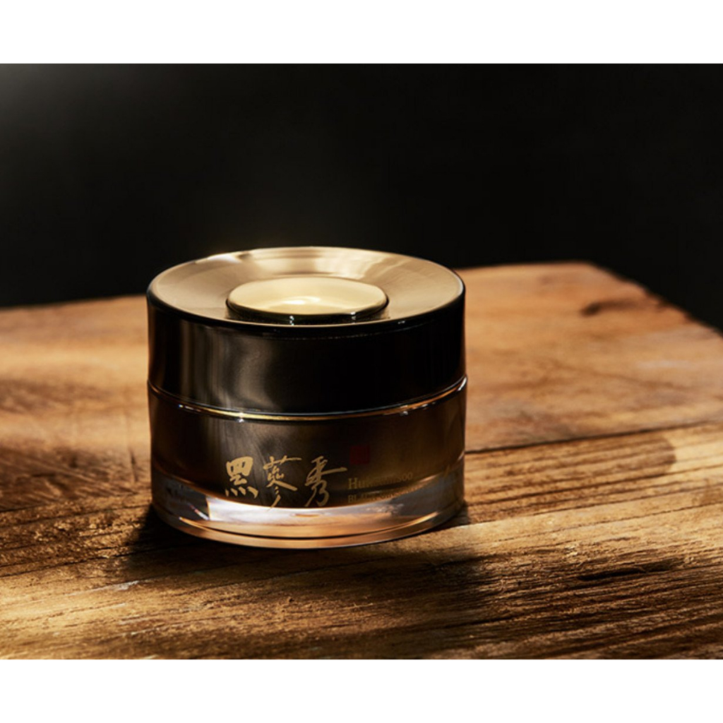 Kem Dưỡng Ngừa Lão Hóa Chiết Xuất Nhân Sâm Đen Huksamsoo Black Ginseng Cream 50g