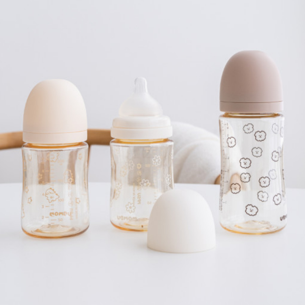 Bình sữa UBMOM họa tiết Signature 200ml/280ml