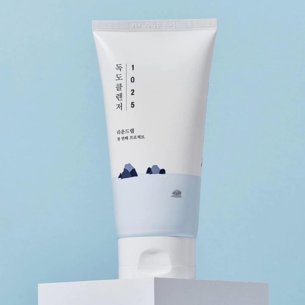 Sữa Rửa Mặt Tạo Bọt ROUNDLAB 1025 Dokdo Cleanser 150ml