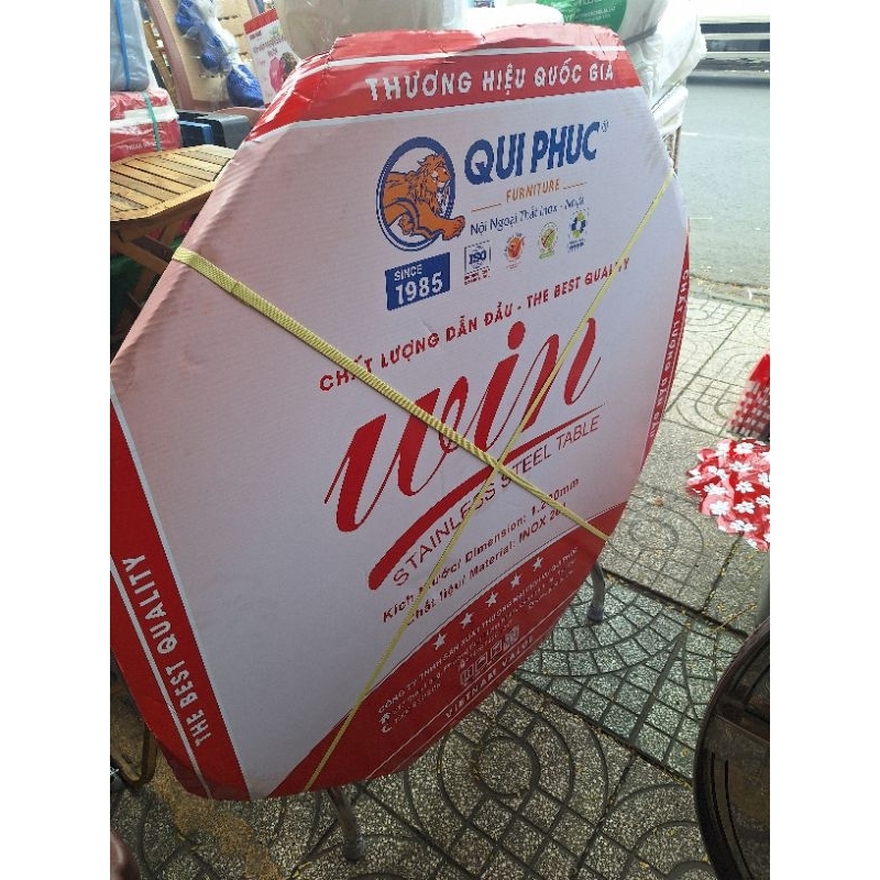 Bàn tròn win cao cấp qui phúc