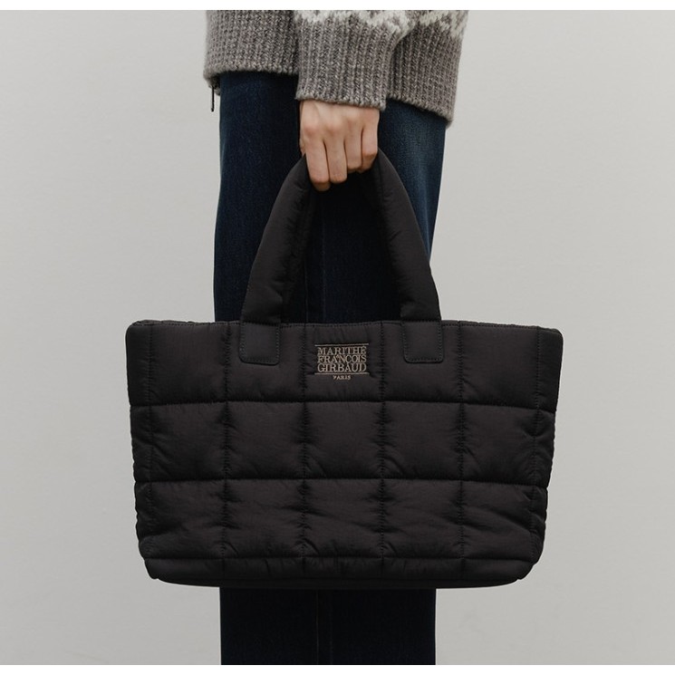 Túi Tote đệm Logo cổ điển Marithe Francois Girbaud 2 màu