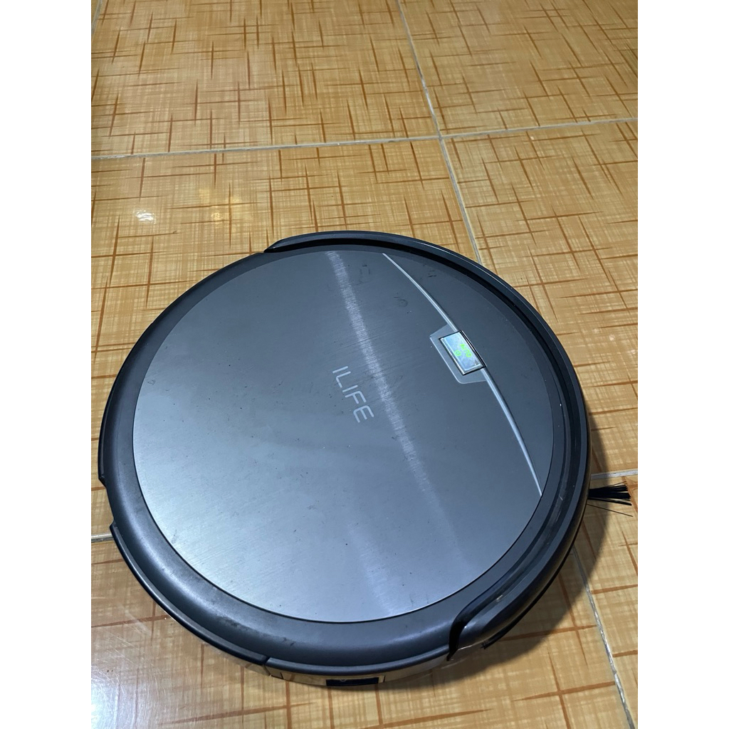 Robot hút bụi Ilife A4s chuyên hút bụi