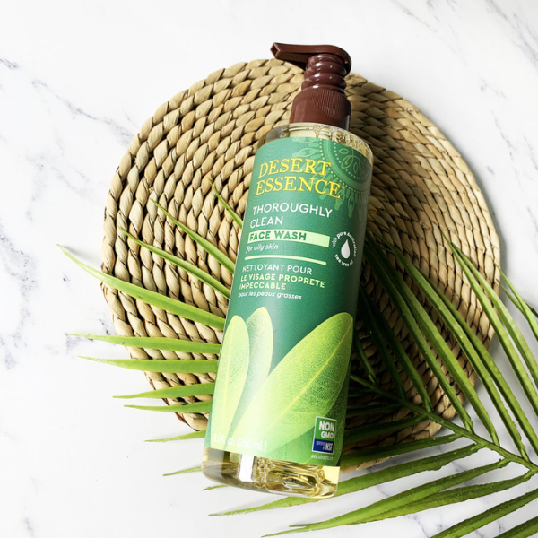 Nước Rửa Mặt Desert Essence Clean 250ml