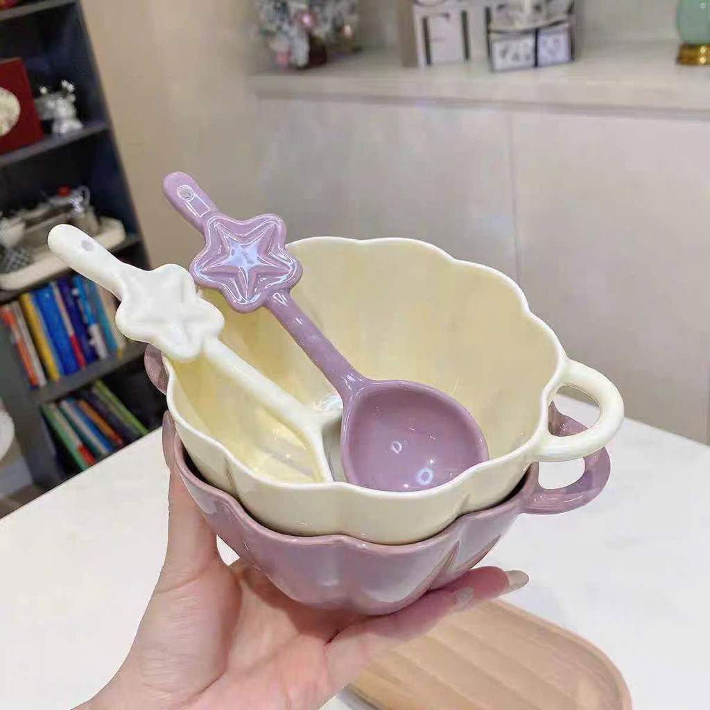 Set 1 Bát 1 Thìa Sứ Hình Bí Ngô Có Quai Cầm – Decor Bàn Ăn Phong Cách Hàn Quốc