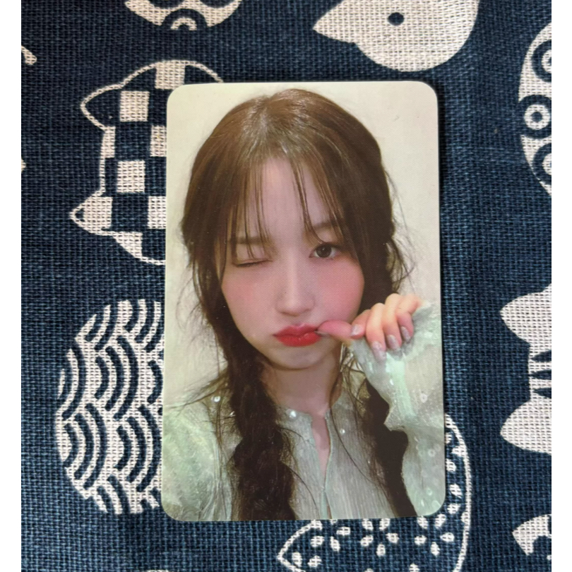 NMIXX Haewon Mini 2 SW8 Lucky Wink Grape Photocard