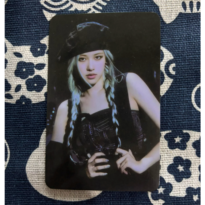 BLACKPINK K4 Photocard Đặc Biệt Chính Thức 2nd Sinh Mũ Xanh Hồng Rosé Beret Face Touch