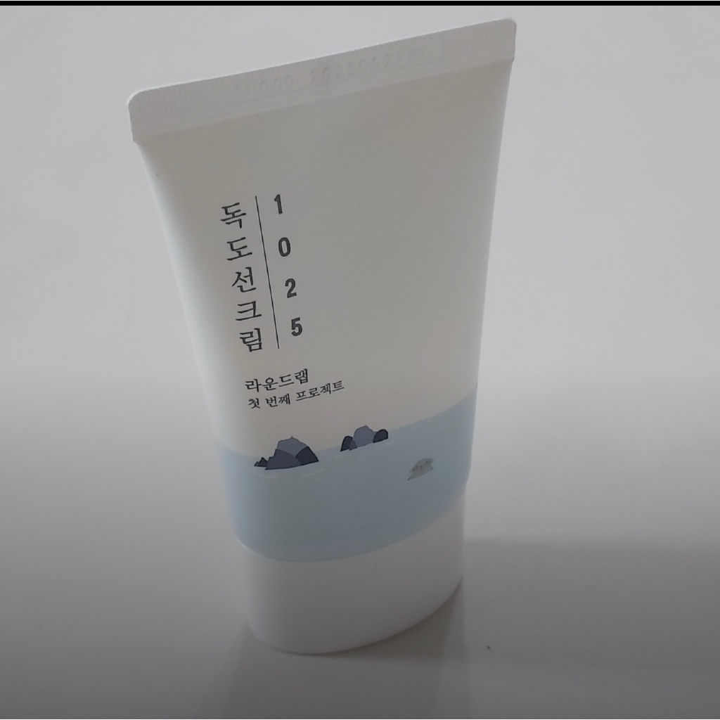 Kem chống nắng Round Lab 1025 Dokdo SPF50 + PA + + +, Kem chống nắng nhẹ dưỡng ẩm cho da nhạy cảm