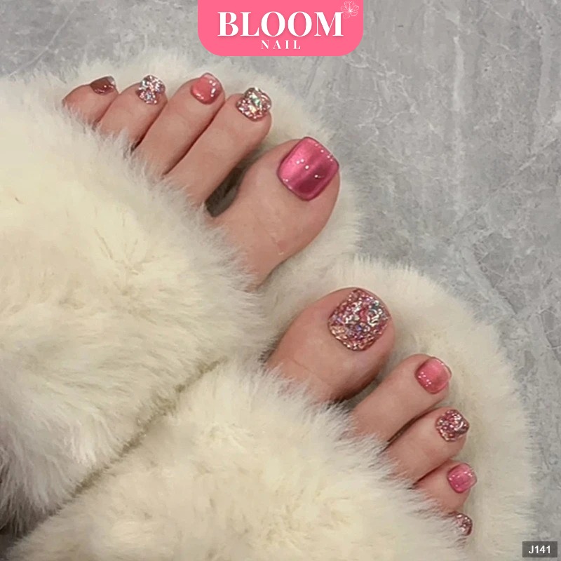 Móng Chân Giả Nail Box Màu Đỏ Mắt Mèo Móng Úp Thiết Kế Phong Cách Bloom Nail J141