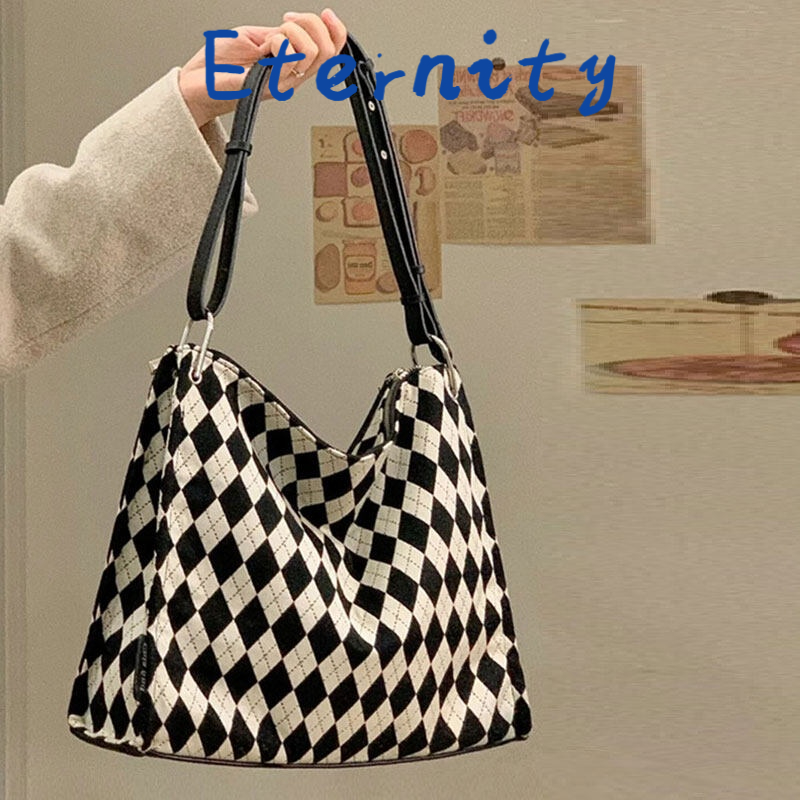 Túi tote có thể giữ rất nhiều thứ. Ba Lô Vải canvas Họa Tiết Ca Rô Thời Trang