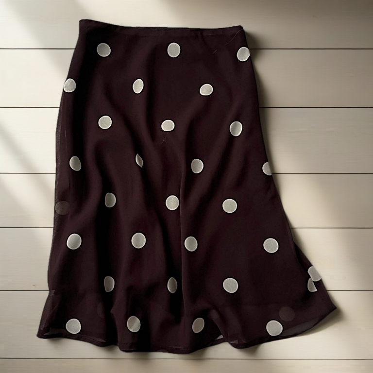 Chân váy lửng chấm bi chất liệu chiffon dáng chữ A xòe nhẹ phong cách cổ điển 2 lớp đủ size S M L