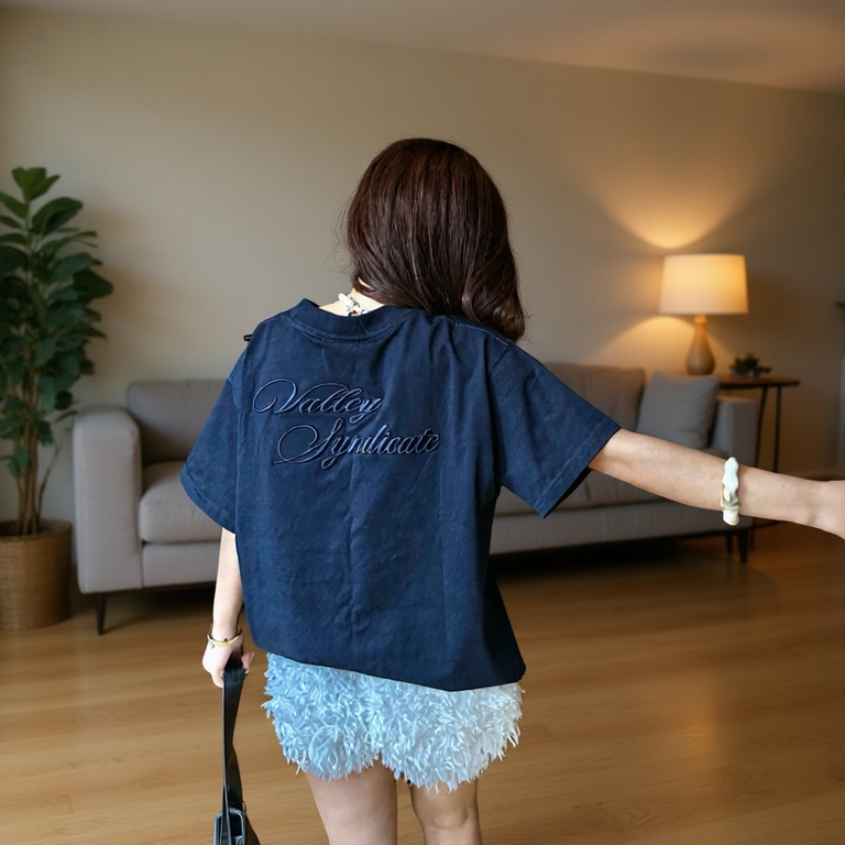 Áo Thun Boxy Cổ V-Neck Valley Nevasome Thêu Nổi Cotton 250gsm Local Brand Tay Lỡ Form Boxy Rộng Nam Nữ