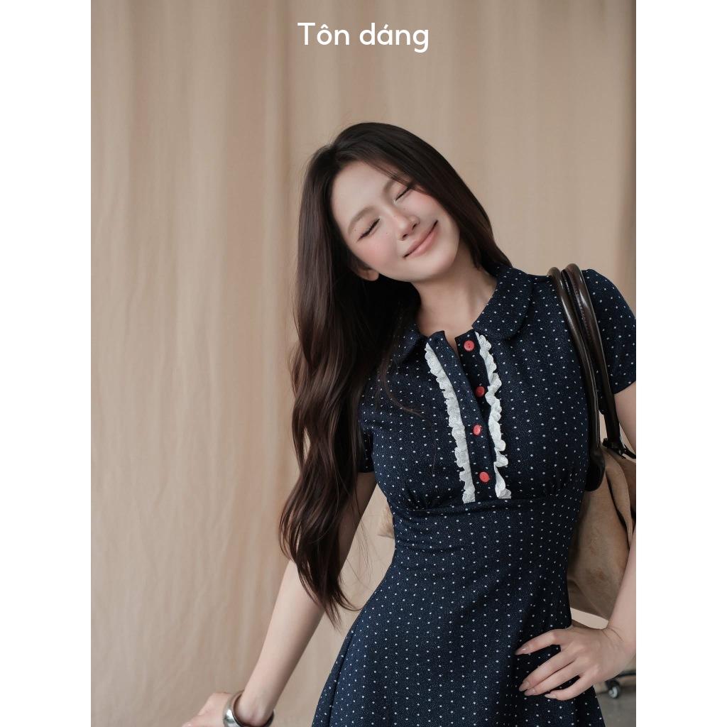 Lily.clothes- (Sẵn) Kayce Dress- Váy sơ mi nữ cộc tay chấm bi dáng ngắn cổ phối ren cúc đỏ kèm quần bảo hộ (V39)
