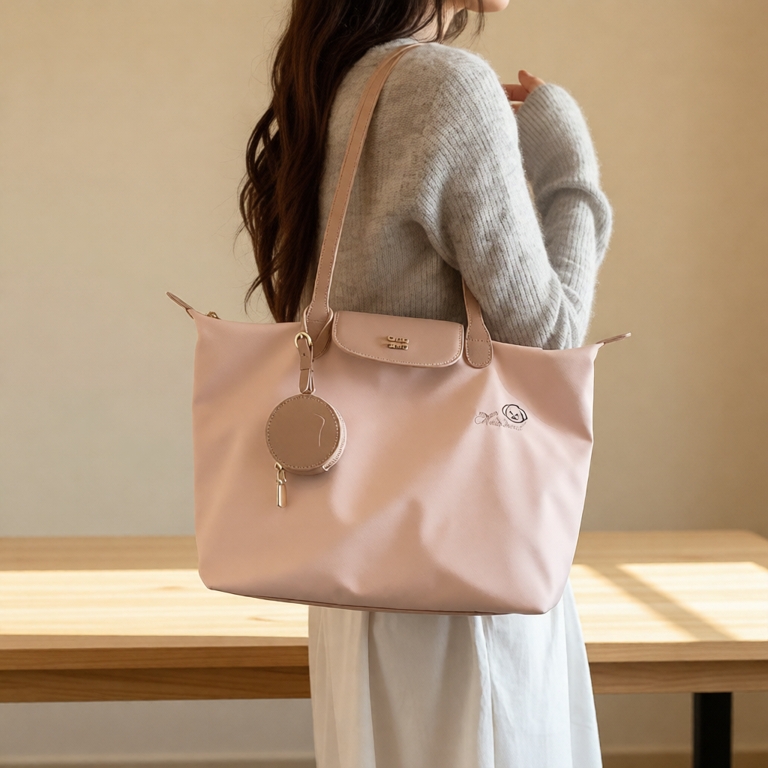 (Sẵn-hoả tốc) Túi tote chio2nd vải dù kèm charm ví phong cách thanh lịch hàn quốc