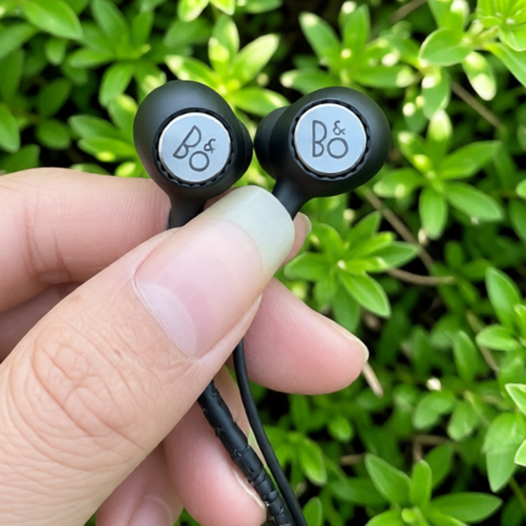 [ZIN TỪ CÁI HỘP] Tai nghe LG V20 B&O zin bóc máy siêu êm, đứa con lai AKG và B&O