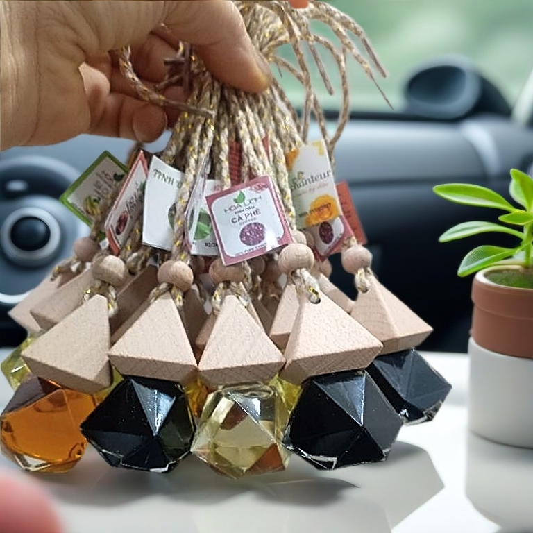 Tinh Dầu Treo Xe Oto Hương Dâu Tây, Dứa Thơm, Hoa Anh Đào, Đào Tiên, Hoa Bưởi Khử Mùi Lọc Không khí thoáng mát