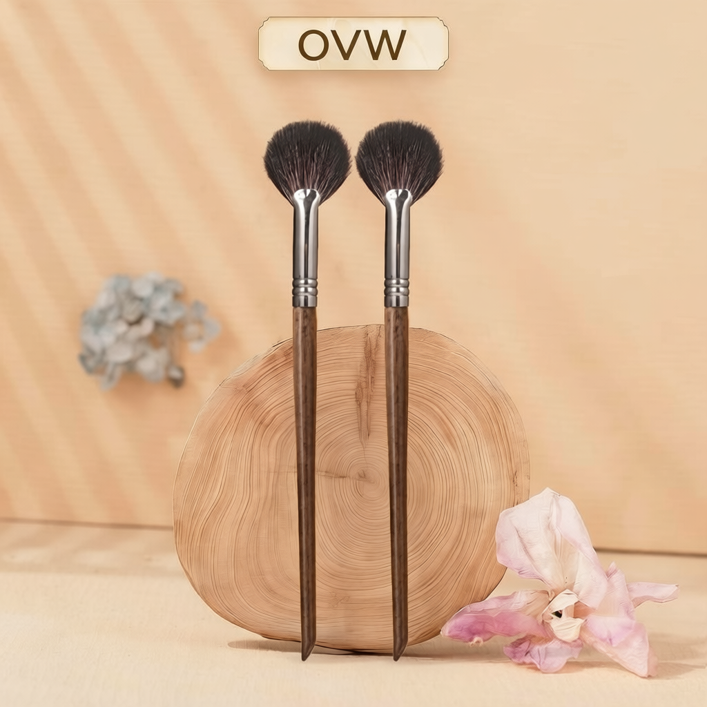 【OVW】Cọ trang điểm N42 hình quạt bắt sáng