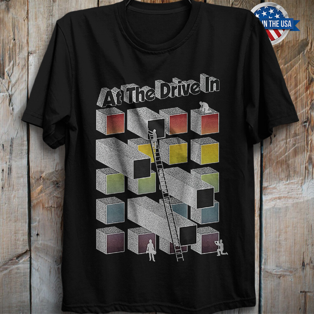 Áo thun công sở màu sắc tại ổ đĩa Cedric Bixler-Zavala, Omar, Keeley Davis