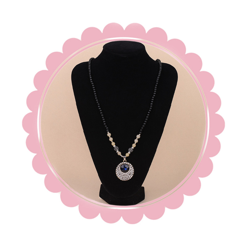 ✨ Dây Chuyền Mặt Tròn Hoa Văn Cổ Điển DC101