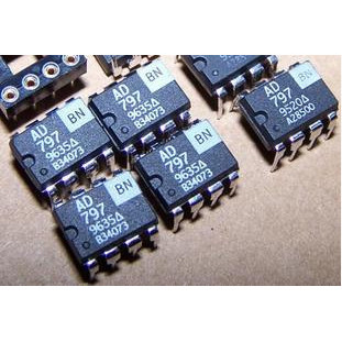 1 CÁI AD797BN AD797 DIP8 mới và nguyên bản Còn hàng