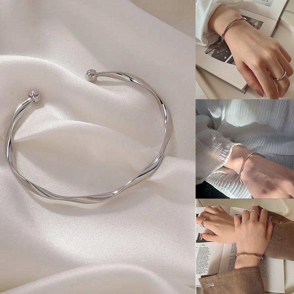 Đơn giản và sang trọng với vòng tay BOSM-Exude thiết kế thanh lịch