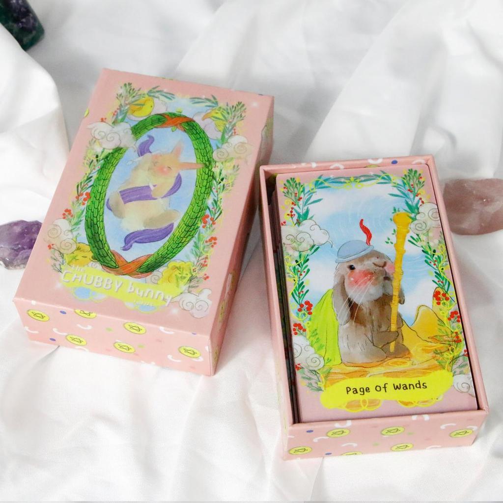 Chubby Bunny Tarot Bộ bài 78 lá 12 * 7cm Với những chú thỏ dễ thương 2,75 X 4.75 '' Bao bì Hộp cứng
