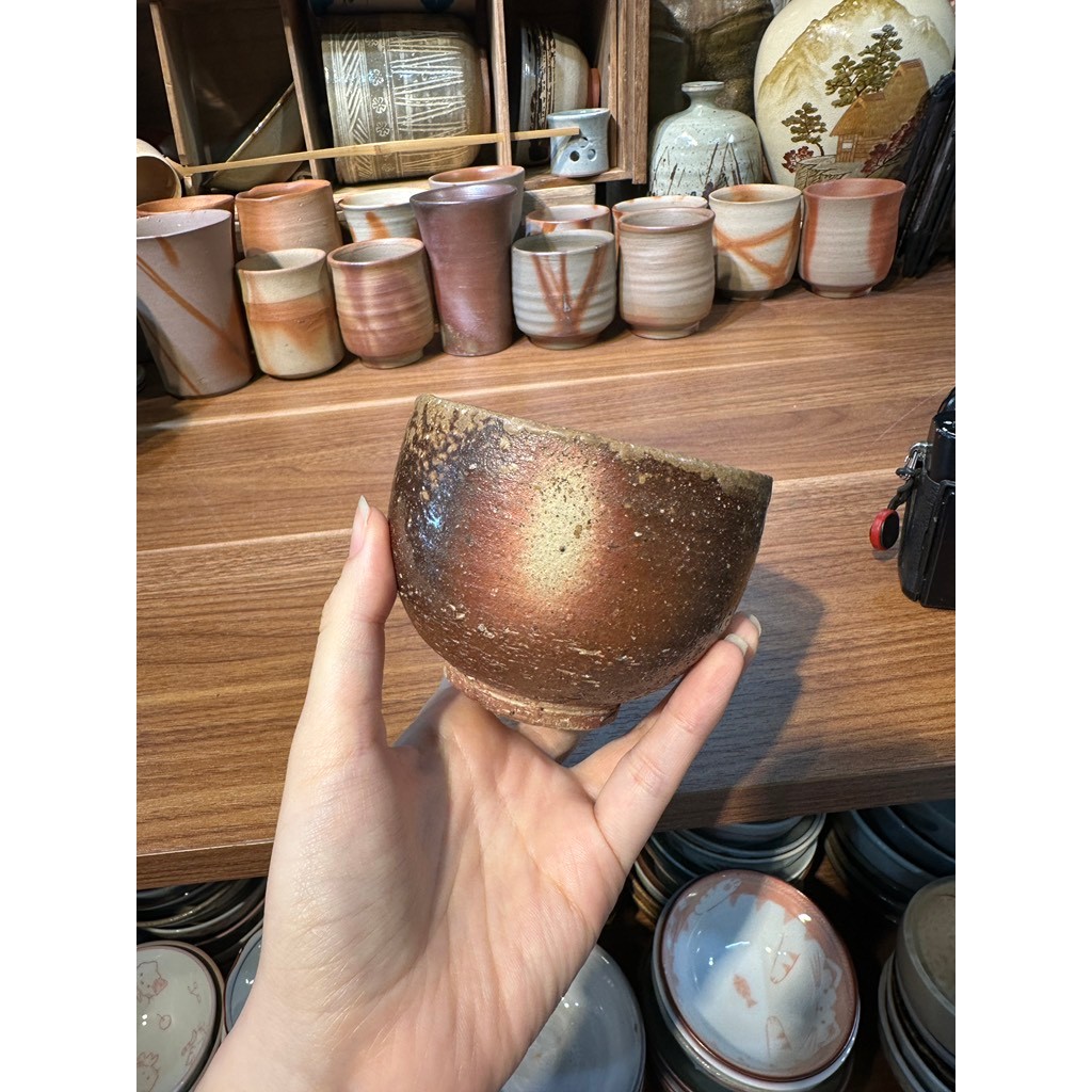 Chén Bizen Hidasuki (triện thân)