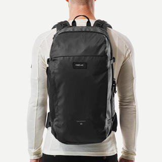 Balo du lịch 40L Travel 500 Organizer DECATHLON Đen mã 8735937