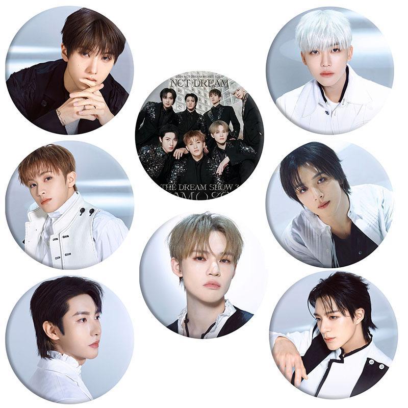 Bộ Pin "The Dream Show 3: In A Dream" 58mm NCT DREAM – Thẩm mỹ đen trắng thanh lịch, quyến rũ sân kh