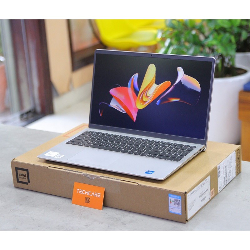 Dell Inspiron 3520 Core I5-1235u, 8 Gb, Ssd 512gb, Intel Iris Xe Graphics, 15.6 Inch Full Hd