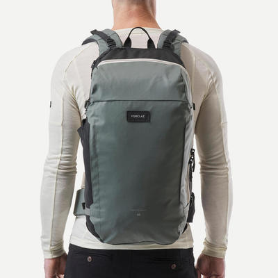 Balo du lịch 40L DECATHLON Travel 500 Organizer xanh lá mã 8787845