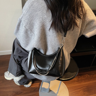 Cao Cấp Retro Nách Túi Nữ 2025 Phong Cách Mới Thường Ngày Da Mềm Đi Lại Túi Đeo Vai Phù Hợp Với Tất Cả Trận Đấu Túi Đeo Vai