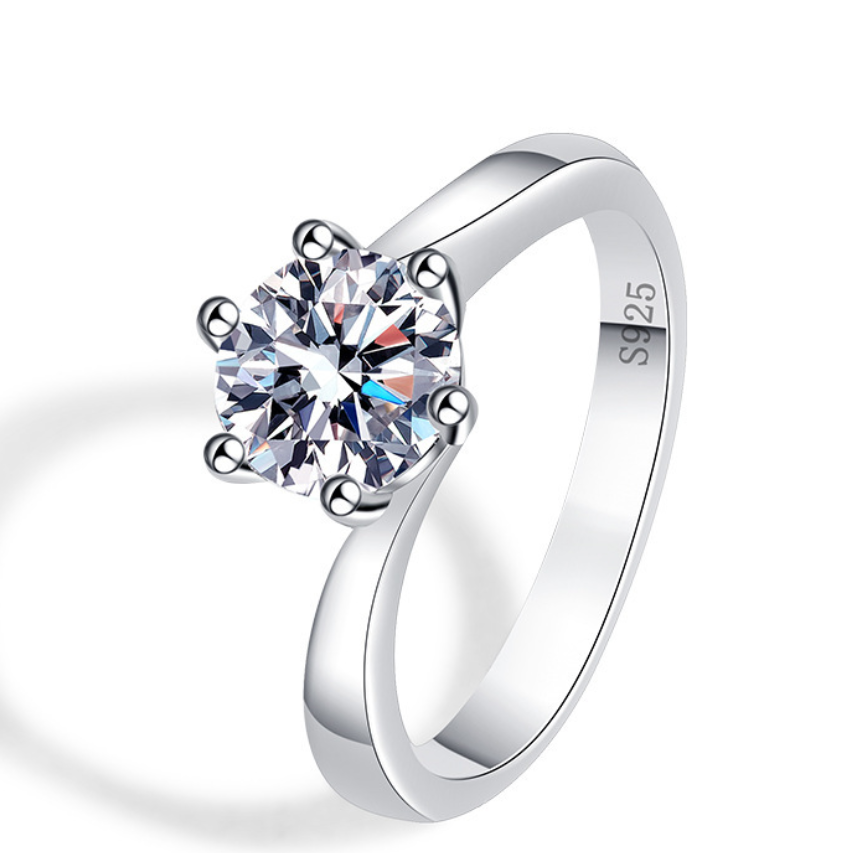 Nhẫn nữ Moissanite mạ bạc 925