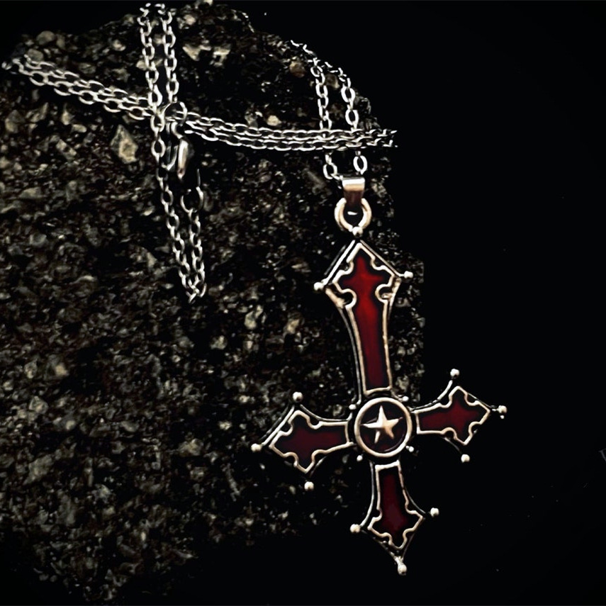 Xuyên biên giới Máu Đỏ Gothic Đảo Ngược Chữ Thập Mặt Dây Chuyền Vòng Cổ Trang Sức Châu Âu Mỹ Punk Phong Cách Đeo Chéo Trang Sức