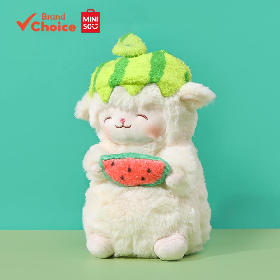 MINISO Chú cừu ăn dưa lưới đứng nhồi bông bóp mềm giữ dáng 15.5cm x 27.5cm