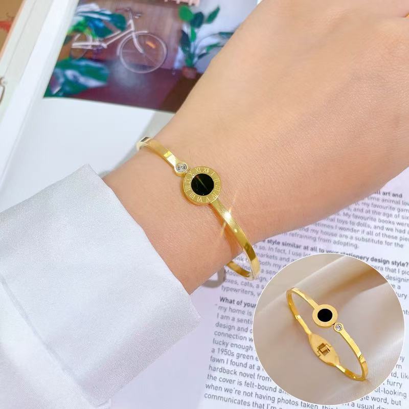 Vòng tay bằng thép không gỉ Số La Mã mạ vàng 18k Phụ kiện thời trang sang trọng